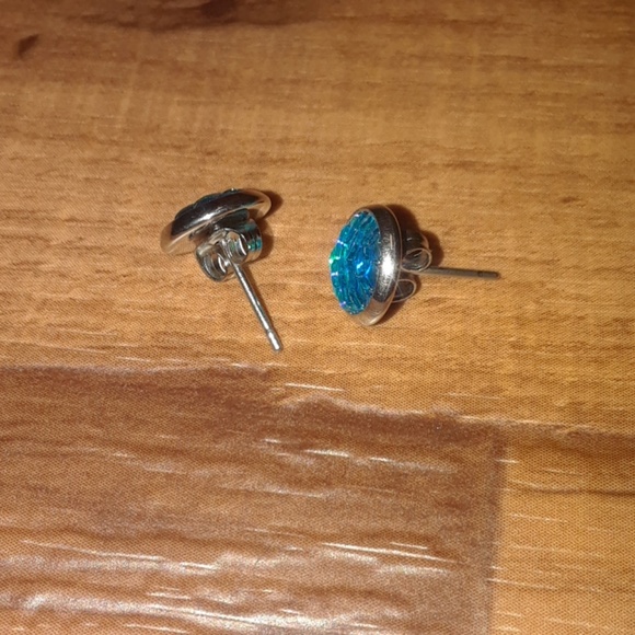 2 for $12🆕️💙Mermaid scale earings - Picture 3 of 4